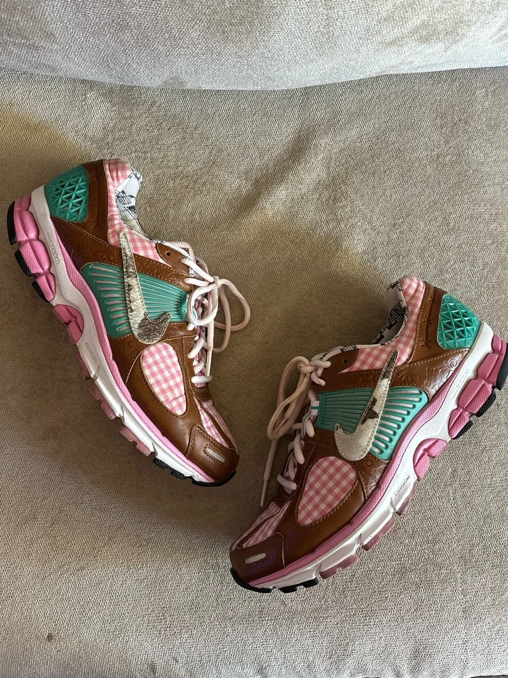 Nike Zoom Vomero 2010 Doernbecher Claire Logue 437535-200 8.5